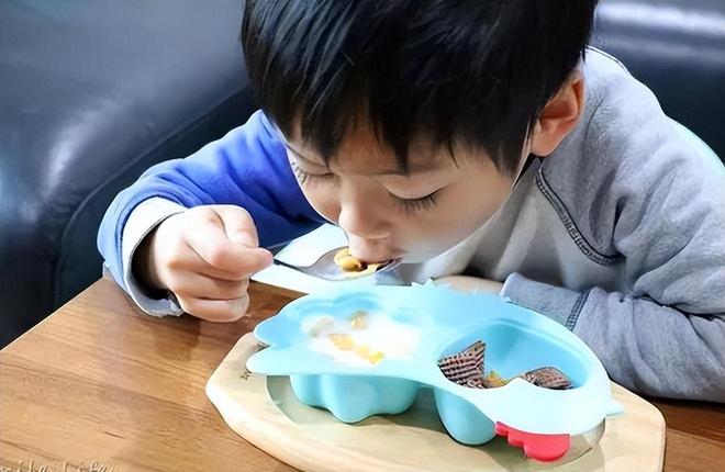 有多毒？重金属超标危害健康看你家有没有麻将胡了模拟器试玩遭曝光的“釉上彩碗”(图9)